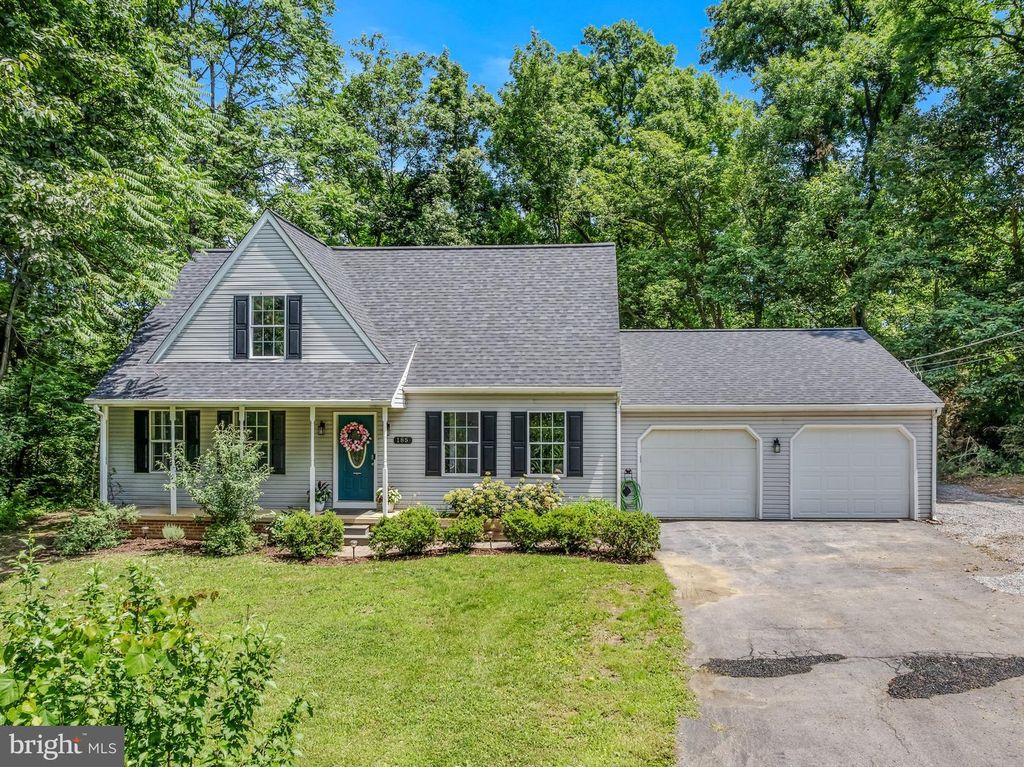 185 TARA DR, Martinsburg, WV 25403