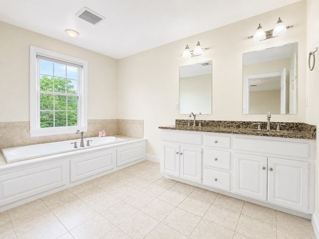 45 Meeting House Rd 45, Norfolk, MA 02056