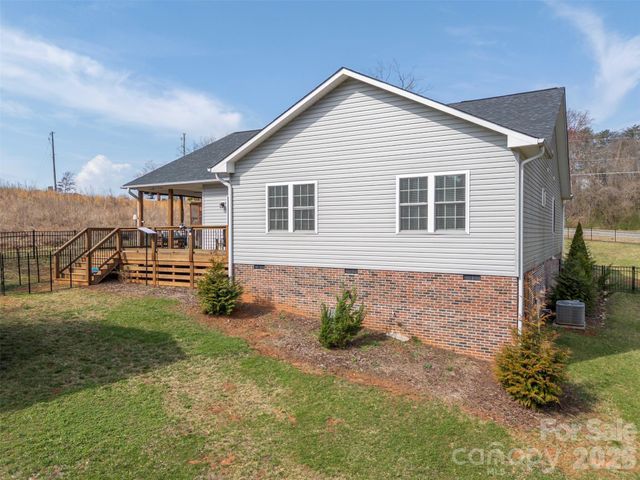 457 Edwards Street Extension, Rutherfordton, NC 28139