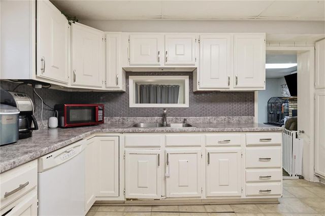 2008 Key Lane, Kansas City, KS 66106