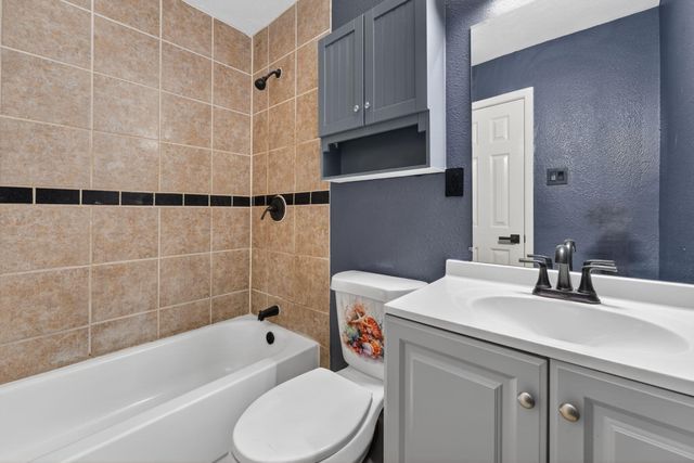 302 Independence Drive, Garland, TX 75043