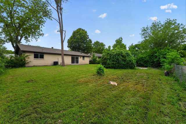 302 Independence Drive, Garland, TX 75043