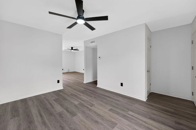 302 Independence Drive, Garland, TX 75043