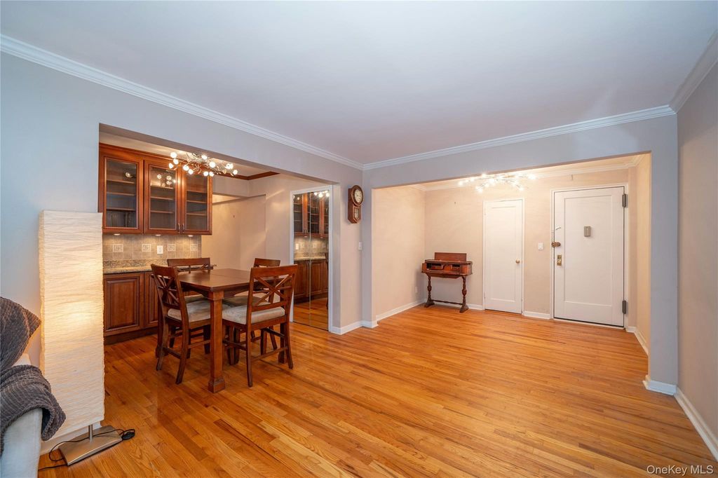 485 E Lincoln Avenue 207, Mount Vernon, NY 10552 — photo 2