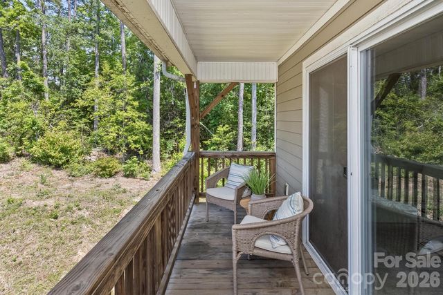 123 Foxden Drive 204, Fletcher, NC 28732