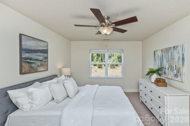 123 Foxden Drive 204, Fletcher, NC 28732