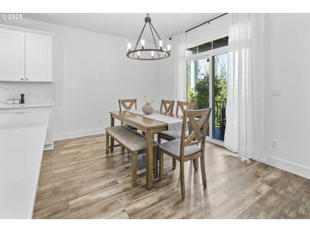 11779 Se WHITE TAIL Dr, Happy Valley, OR 97086