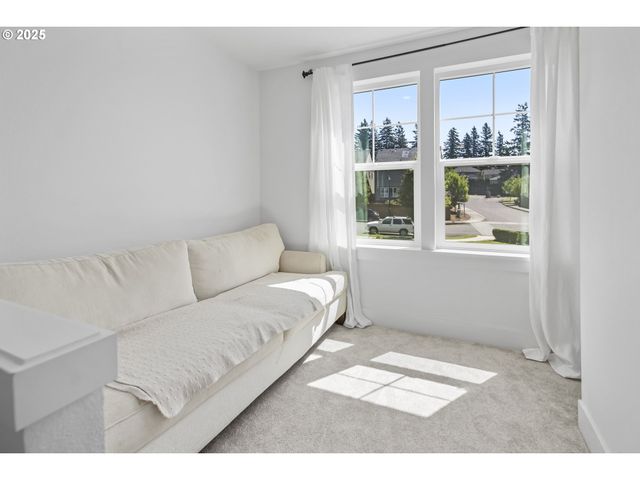 11779 Se WHITE TAIL Dr, Happy Valley, OR 97086