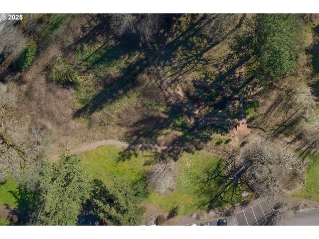 11779 Se WHITE TAIL Dr, Happy Valley, OR 97086