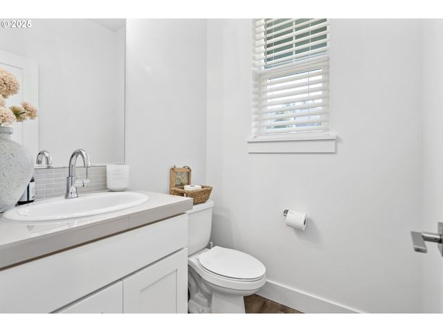 11779 Se WHITE TAIL Dr, Happy Valley, OR 97086