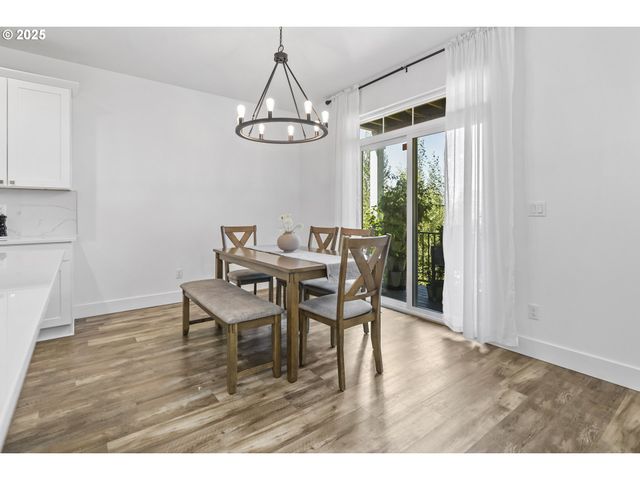 11779 Se WHITE TAIL Dr, Happy Valley, OR 97086