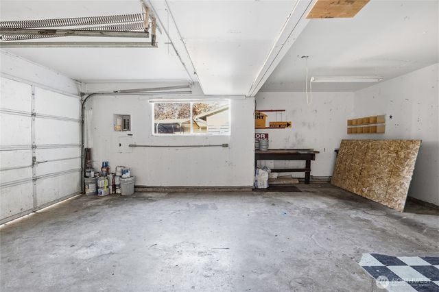 3713 SW 338th Place, Federal Way, WA 98023