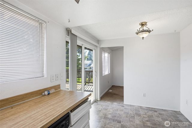 3713 SW 338th Place, Federal Way, WA 98023