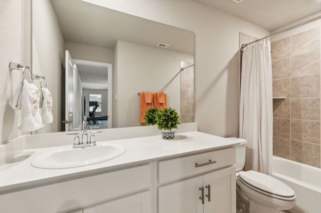 452 Ella Lane, Fate, TX 75087