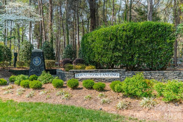 126 Patience Place Lane, Mooresville, NC 28117