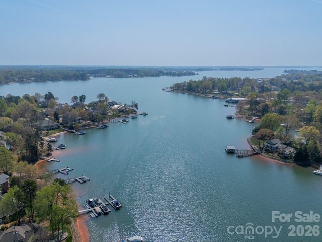126 Patience Place Lane, Mooresville, NC 28117
