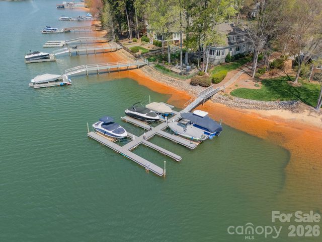 126 Patience Place Lane, Mooresville, NC 28117