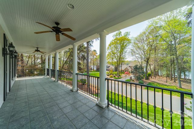 126 Patience Place Lane, Mooresville, NC 28117