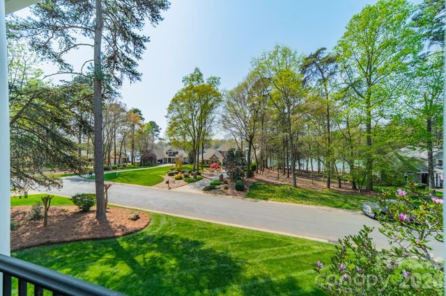 126 Patience Place Lane, Mooresville, NC 28117