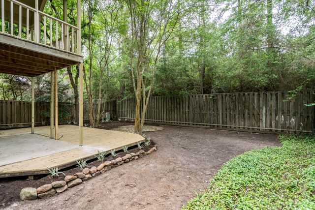 66 Lakeridge Court, The Woodlands, TX 77381