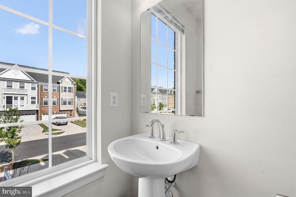 Image 10 of property listing at 3837 POLO PL, Upper Marlboro, MD 20772
