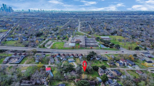 2414 Kirk Street, Houston, TX 77026