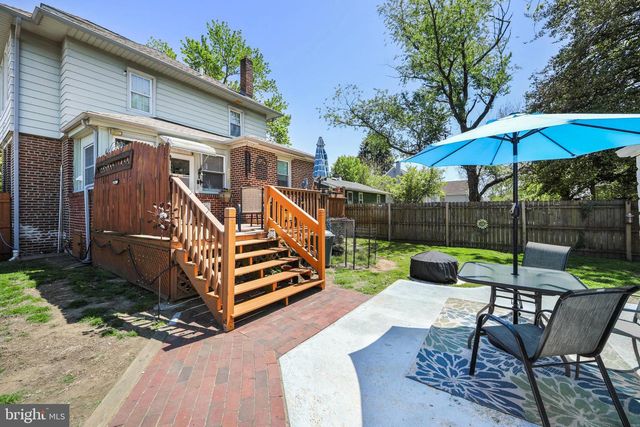 10 S LENOLA RD, Moorestown, NJ 08057
