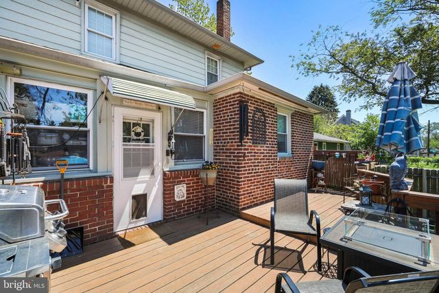 10 S LENOLA RD, Moorestown, NJ 08057
