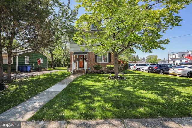 10 S LENOLA RD, Moorestown, NJ 08057