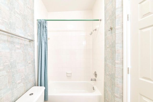 4006 Perry Knoll Court, Sugar Land, TX 77479