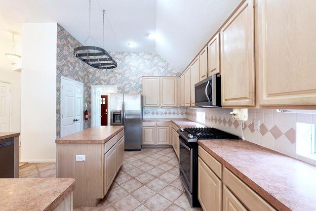 4006 Perry Knoll Court, Sugar Land, TX 77479