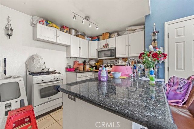 25027 Peachland Avenue 260, Newhall (santa Clarita), CA 91321