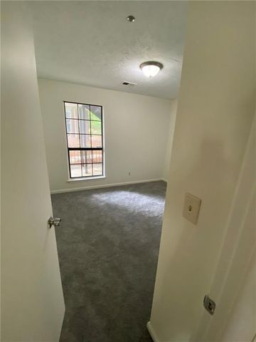 621 Windchase Lane, Stone Mountain, GA 30083