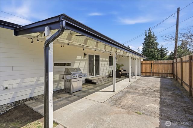 707 11th Avenue, Milton, WA 98354
