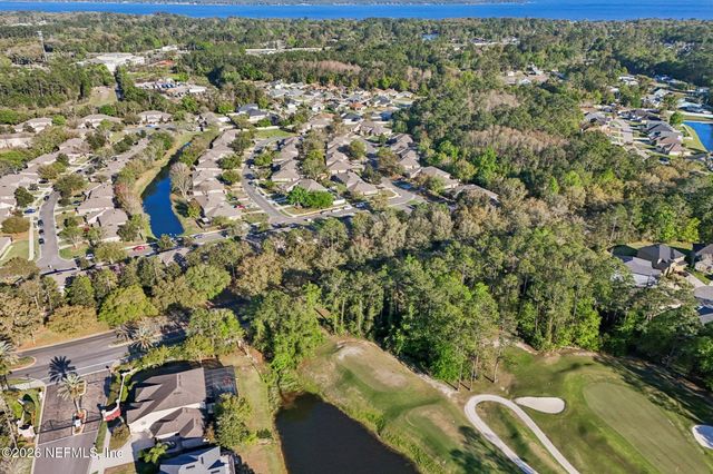 2370 WOOD HOLLOW Lane B, Fleming Island, FL 32003
