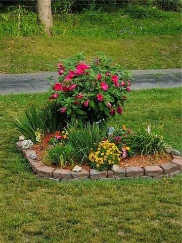 504 SW BOBCAT Street, Oak Grove, MO 64075