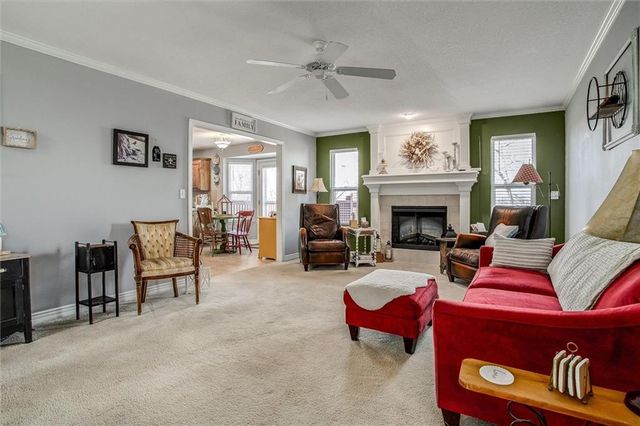 504 SW BOBCAT Street, Oak Grove, MO 64075