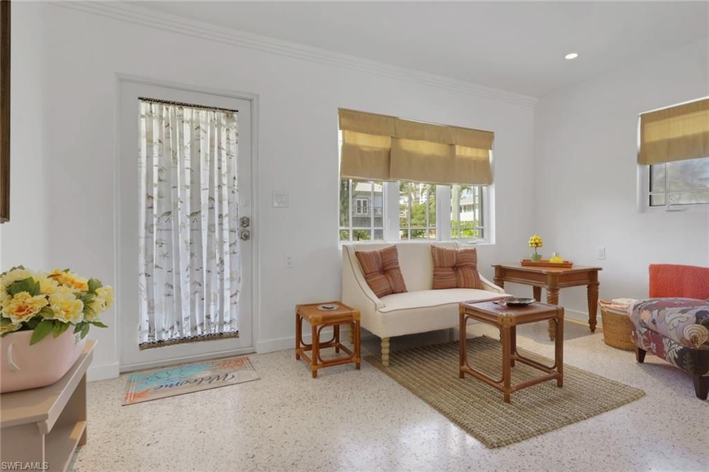 1290 Venetian WAY, NAPLES, FL 34110 — photo 5