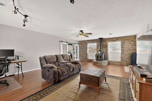 203 Monte Largo Drive NE, Albuquerque, NM 87123