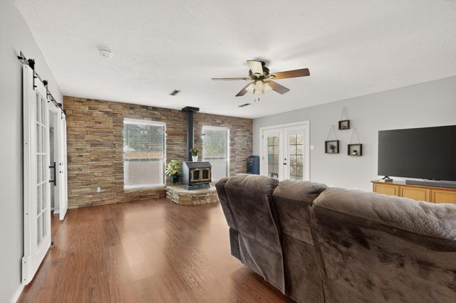 203 Monte Largo Drive NE, Albuquerque, NM 87123