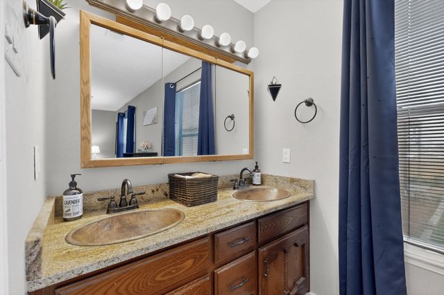 203 Monte Largo Drive NE, Albuquerque, NM 87123