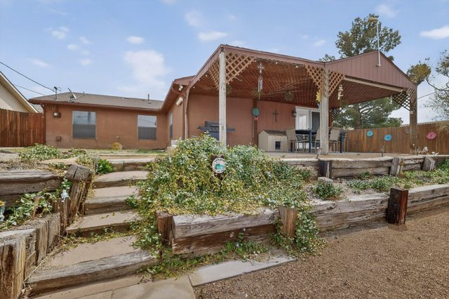 203 Monte Largo Drive NE, Albuquerque, NM 87123