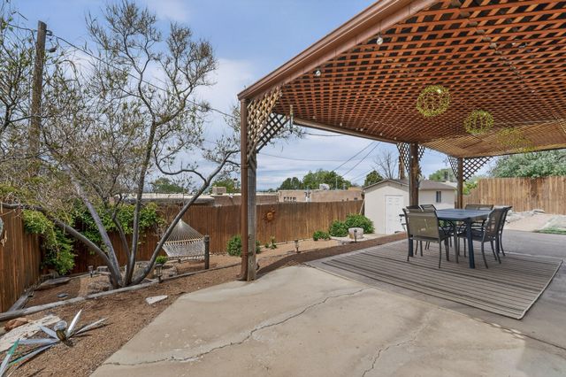 203 Monte Largo Drive NE, Albuquerque, NM 87123