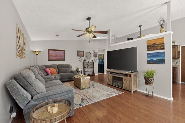 203 Monte Largo Drive NE, Albuquerque, NM 87123