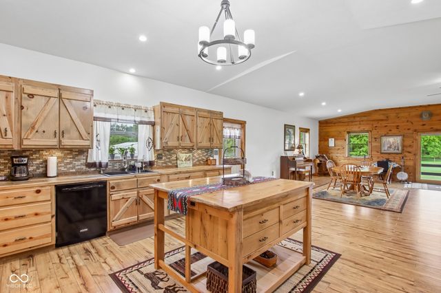 6070 E County Road 200 N, Avon, IN 46123