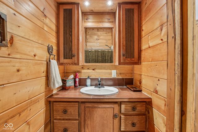 6070 E County Road 200 N, Avon, IN 46123