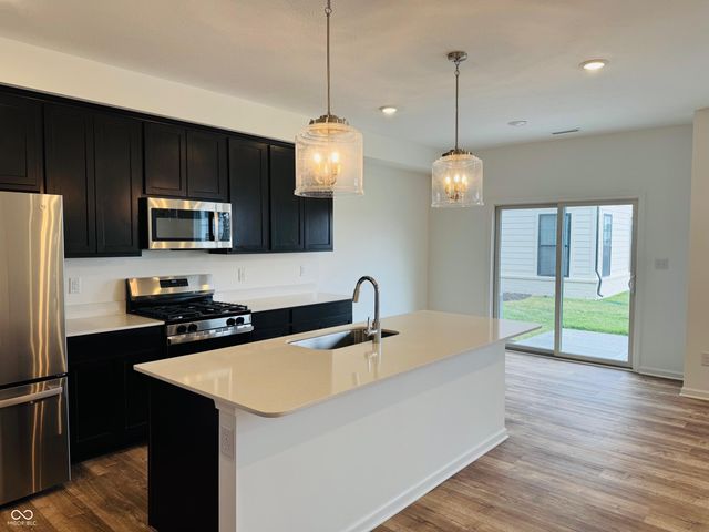 17467 Ebling Trail 3302, Westfield, IN 46062