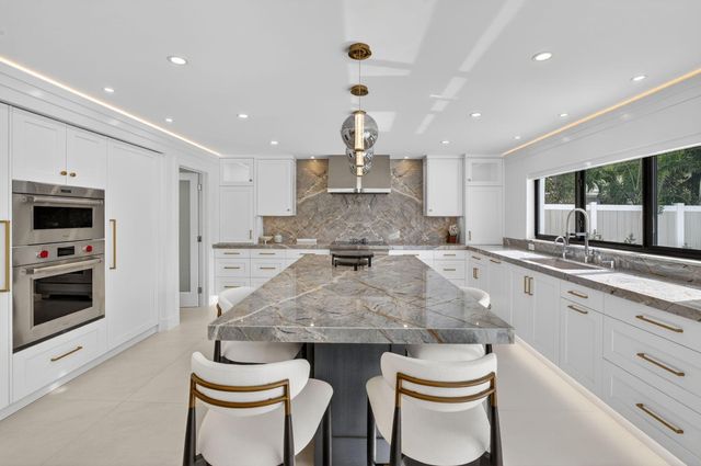 3316 NE 37th Street, Fort Lauderdale, FL 33308