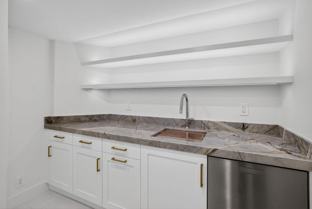 3316 NE 37th Street, Fort Lauderdale, FL 33308