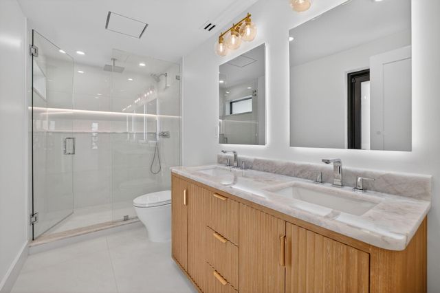 3316 NE 37th Street, Fort Lauderdale, FL 33308